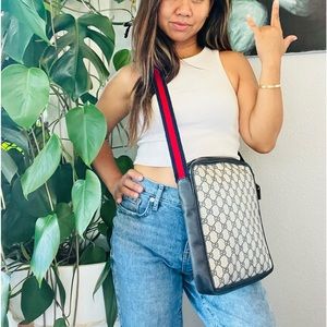 SOLD Gucci vintage crossbody bag